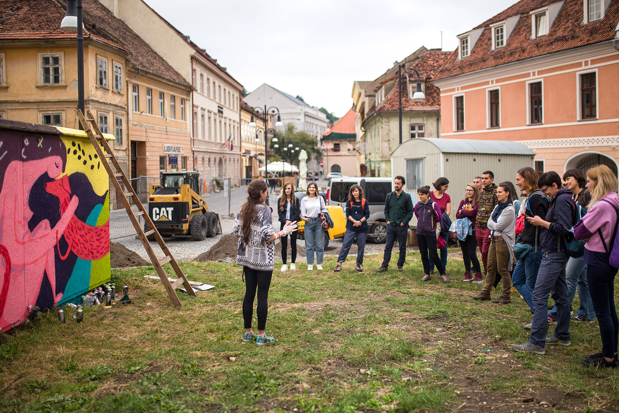 Un-hidden Romania - street art tour in Brașov